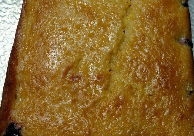Lemon blueberry olive oil loaf cake