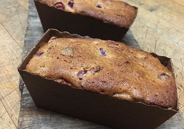 Cranberry + Pecan cakes, fresh out of the oven and waiting for you at #yaliscafe !