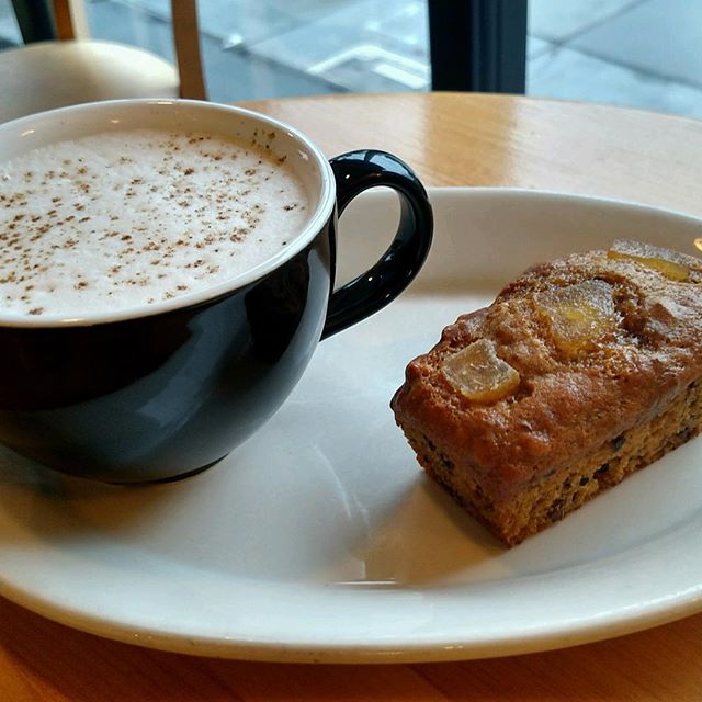 Spiced chai + pumpkin walnut mini loaf with candied ginger. A perfect pair for a chilly fall day #yaliscafe